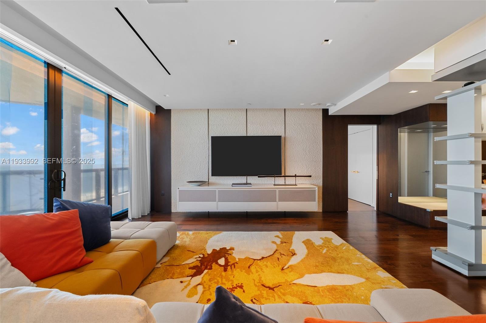 Bal Harbour, Florida, 33154, United States, 3 Bedrooms Bedrooms, ,4 BathroomsBathrooms,Residential,Active,2007290