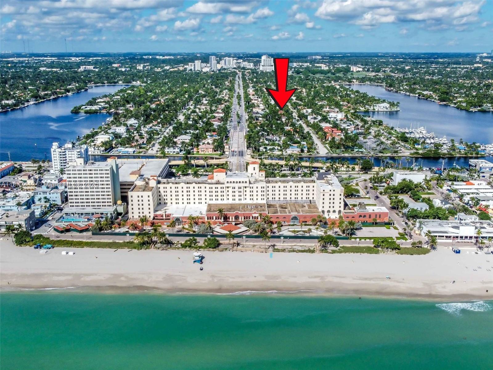 Hollywood, Florida, 33019, United States, 4 Bedrooms Bedrooms, ,6 BathroomsBathrooms,Residential,Active,1946512