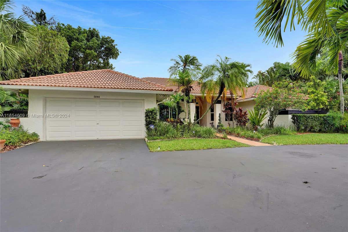 5044 NW 87TH TER, CORAL SPRINGS, FL 33067, photo 1 of 76