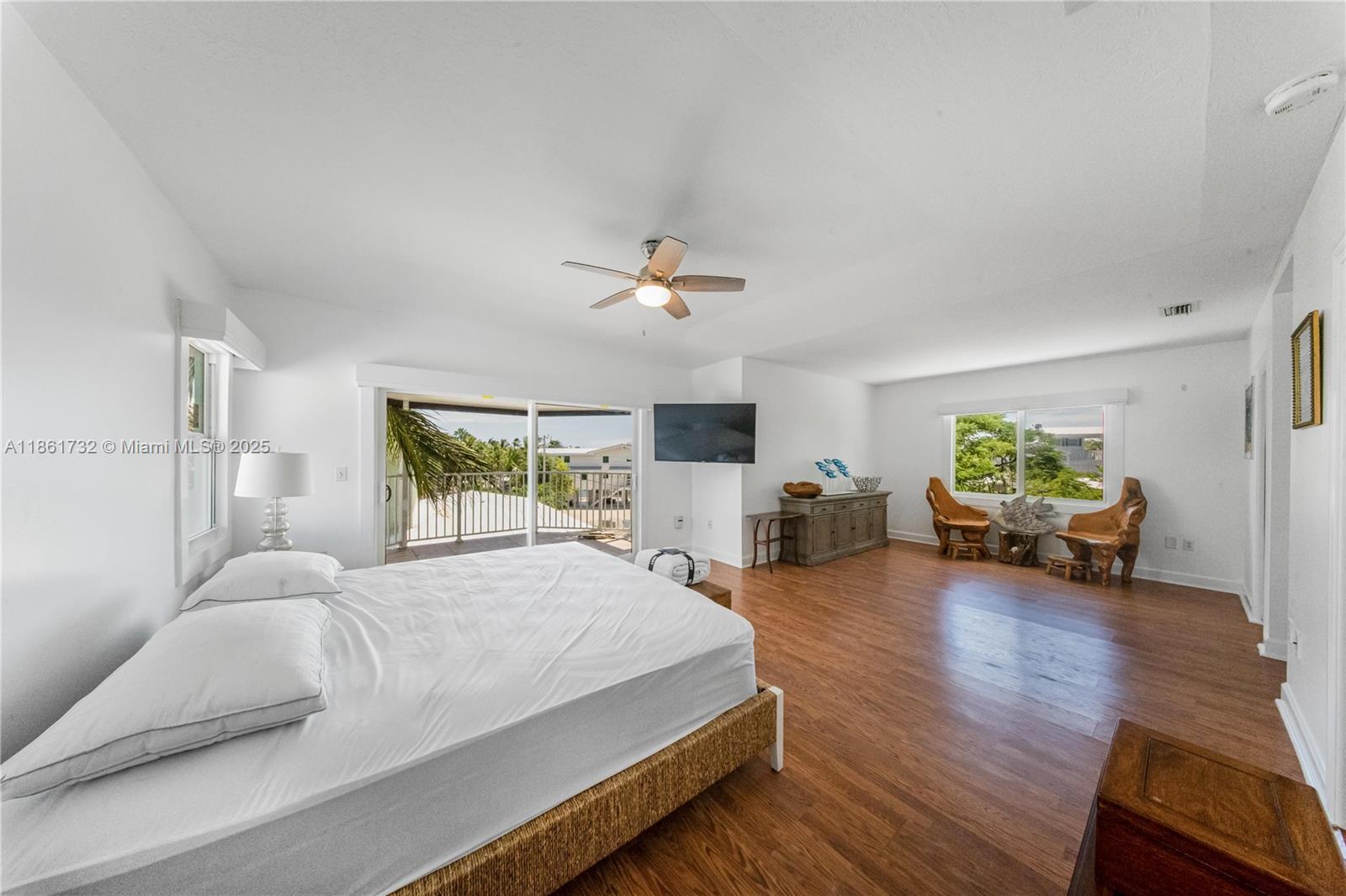 Islamorada, Florida, 33036, United States, 3 Bedrooms Bedrooms, ,4 BathroomsBathrooms,Residential,Active,1920260