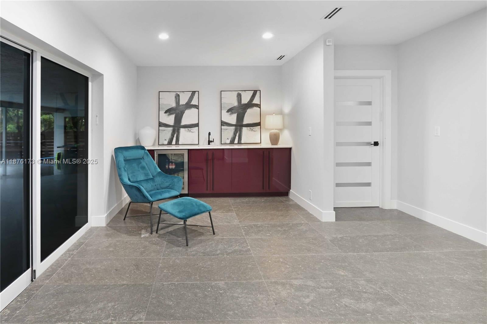 Hollywood, Florida, 33019, United States, 5 Bedrooms Bedrooms, ,4 BathroomsBathrooms,Residential,Active,1942387