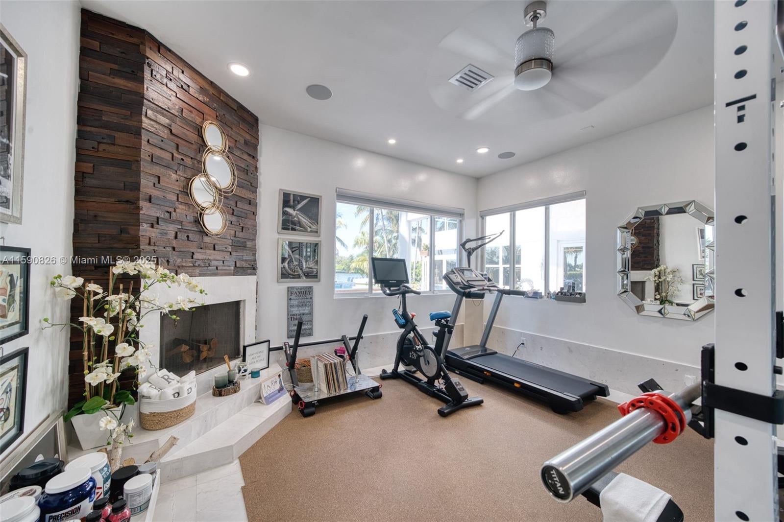 Hollywood, Florida, 33019, United States, 6 Bedrooms Bedrooms, ,6 BathroomsBathrooms,Residential,Pending,1756815