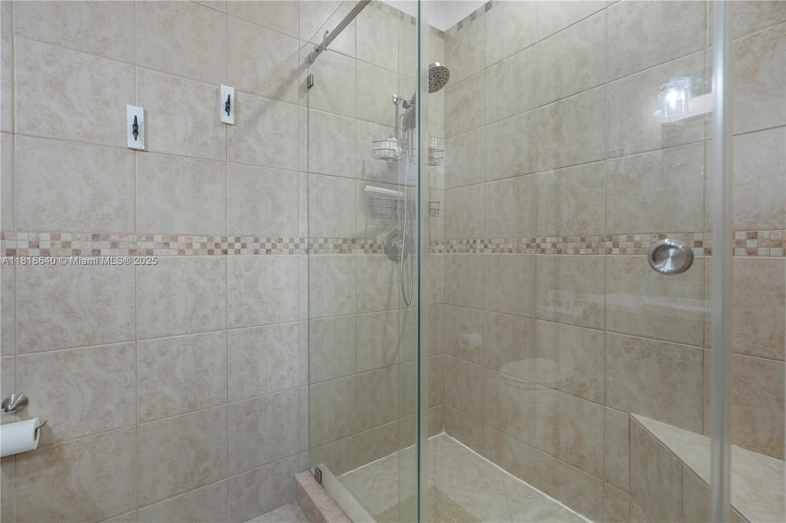 Hollywood, Florida, 33019, United States, 3 Bedrooms Bedrooms, ,4 BathroomsBathrooms,Residential,Active,1852751