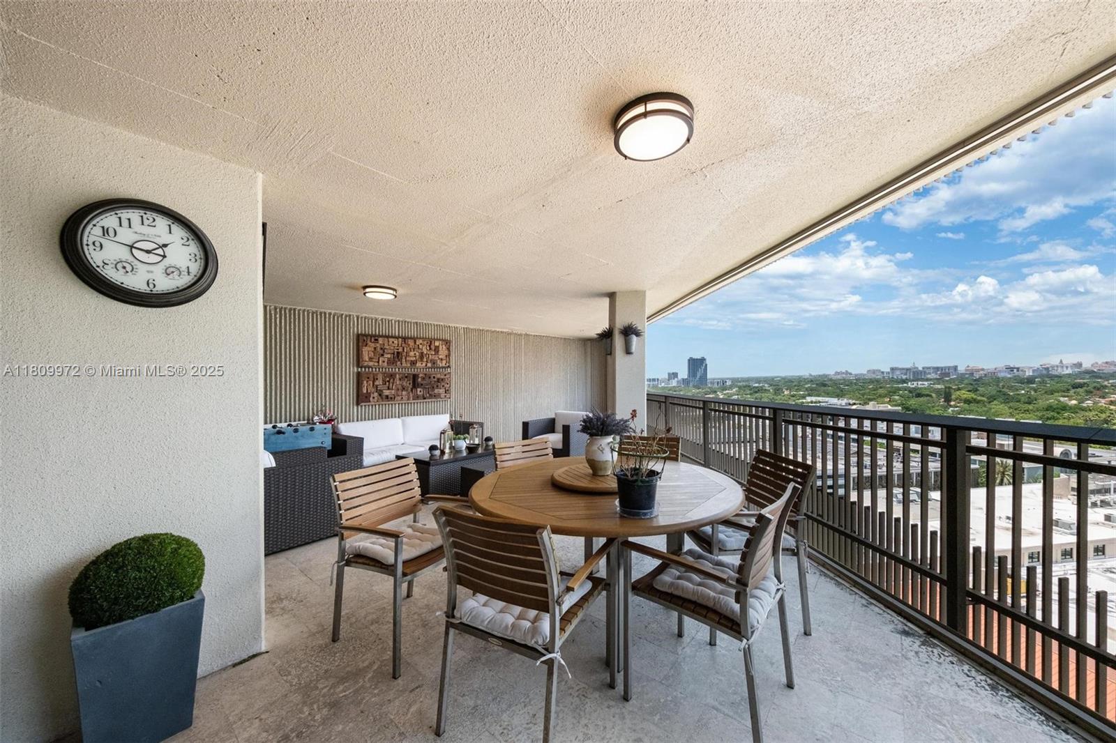 Miami, Florida, 33133, United States, 3 Bedrooms Bedrooms, ,4 BathroomsBathrooms,Residential,Active,1990050