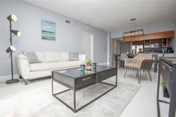 1750 N BAYSHORE DR APT 2910, MIAMI, FL 33132, photo 3 of 32