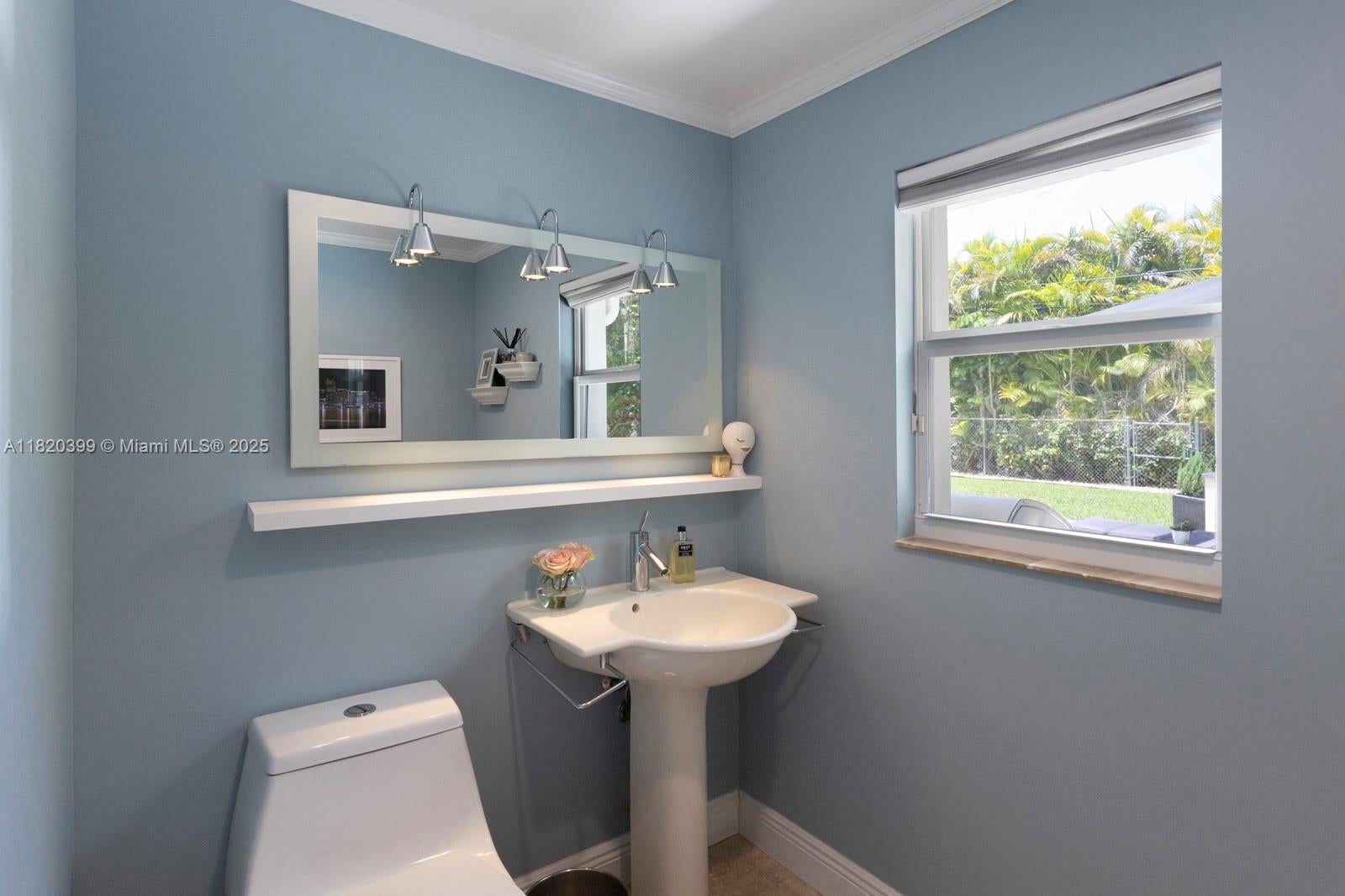 Pinecrest, Florida, 33156, United States, 4 Bedrooms Bedrooms, ,3 BathroomsBathrooms,Residential,Active,1990657