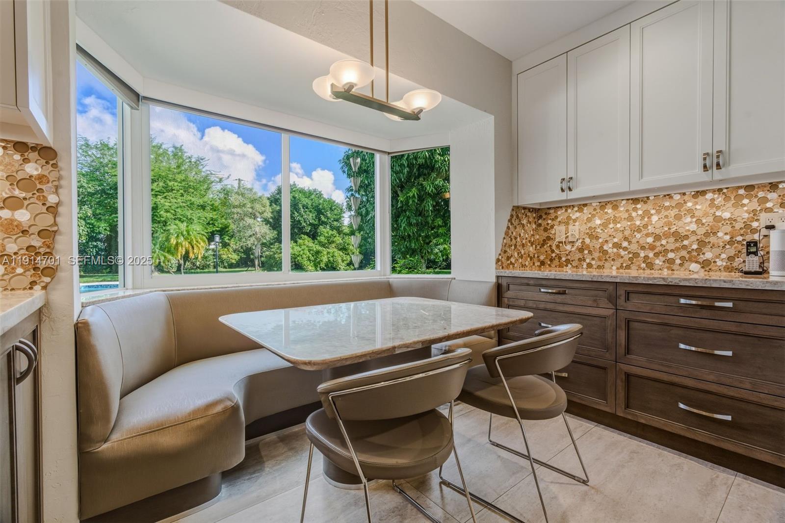 Miami, Florida, 33143, United States, 4 Bedrooms Bedrooms, ,4 BathroomsBathrooms,Residential,Active,1999929