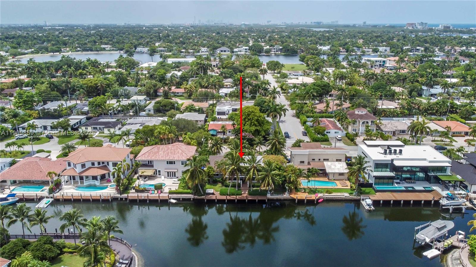 Hollywood, Florida, 33019, United States, 5 Bedrooms Bedrooms, ,4 BathroomsBathrooms,Residential,Active,1988418