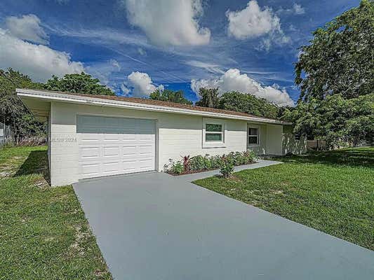 2885 HARSON WAY, FORT PIERCE, FL 34946 - Image 1