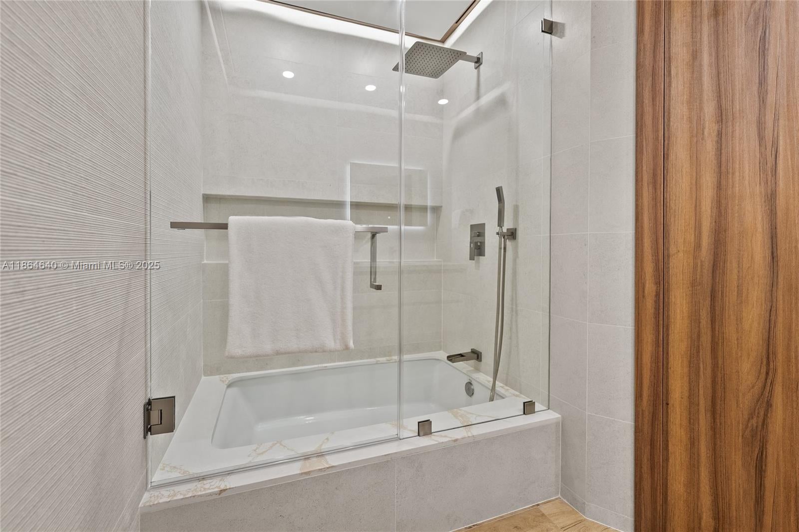 Fort Lauderdale, Florida, 33308, United States, 5 Bedrooms Bedrooms, ,4 BathroomsBathrooms,Residential,Active,1927651