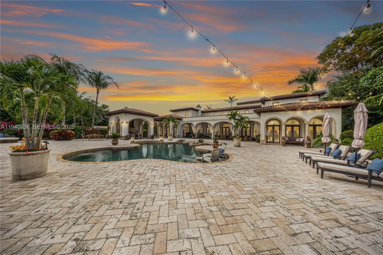 Miami, Florida, 33143, United States, 7 Bedrooms Bedrooms, ,8 BathroomsBathrooms,Residential,Active,2011877