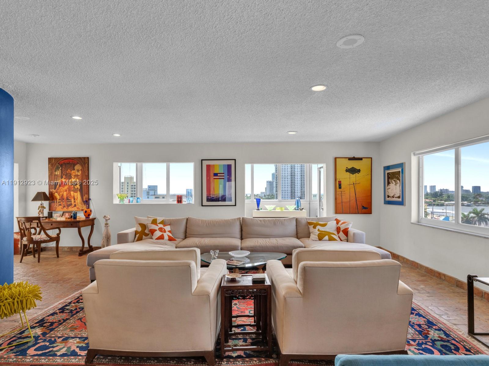 Hollywood, Florida, 33019, United States, 3 Bedrooms Bedrooms, ,3 BathroomsBathrooms,Residential,Active,1992553