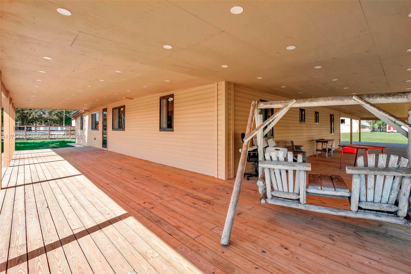 Miramar, Florida, 33027, United States, 5 Bedrooms Bedrooms, ,5 BathroomsBathrooms,Residential,Active,1718866