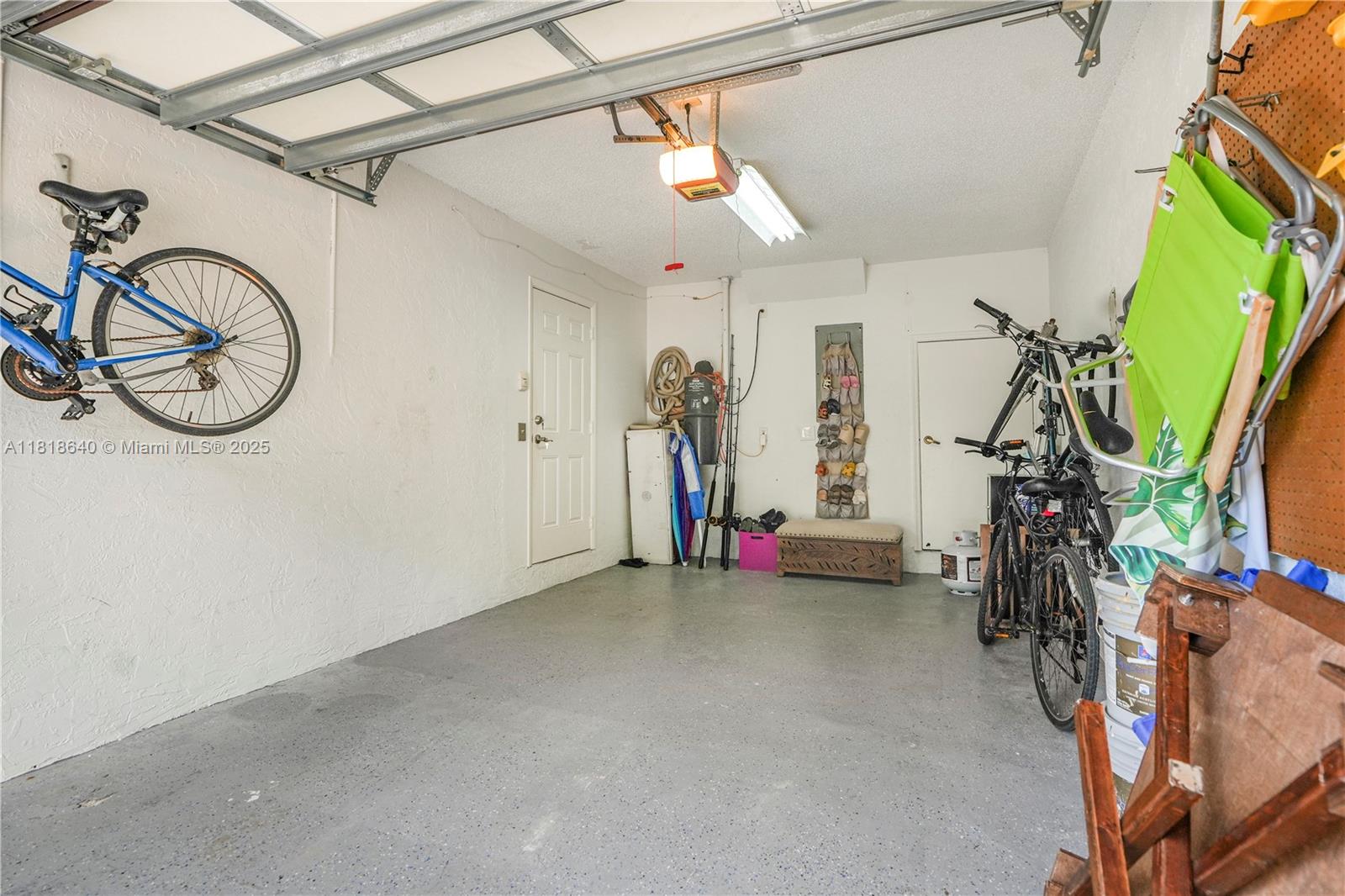 Hollywood, Florida, 33019, United States, 3 Bedrooms Bedrooms, ,4 BathroomsBathrooms,Residential,Active,1852751