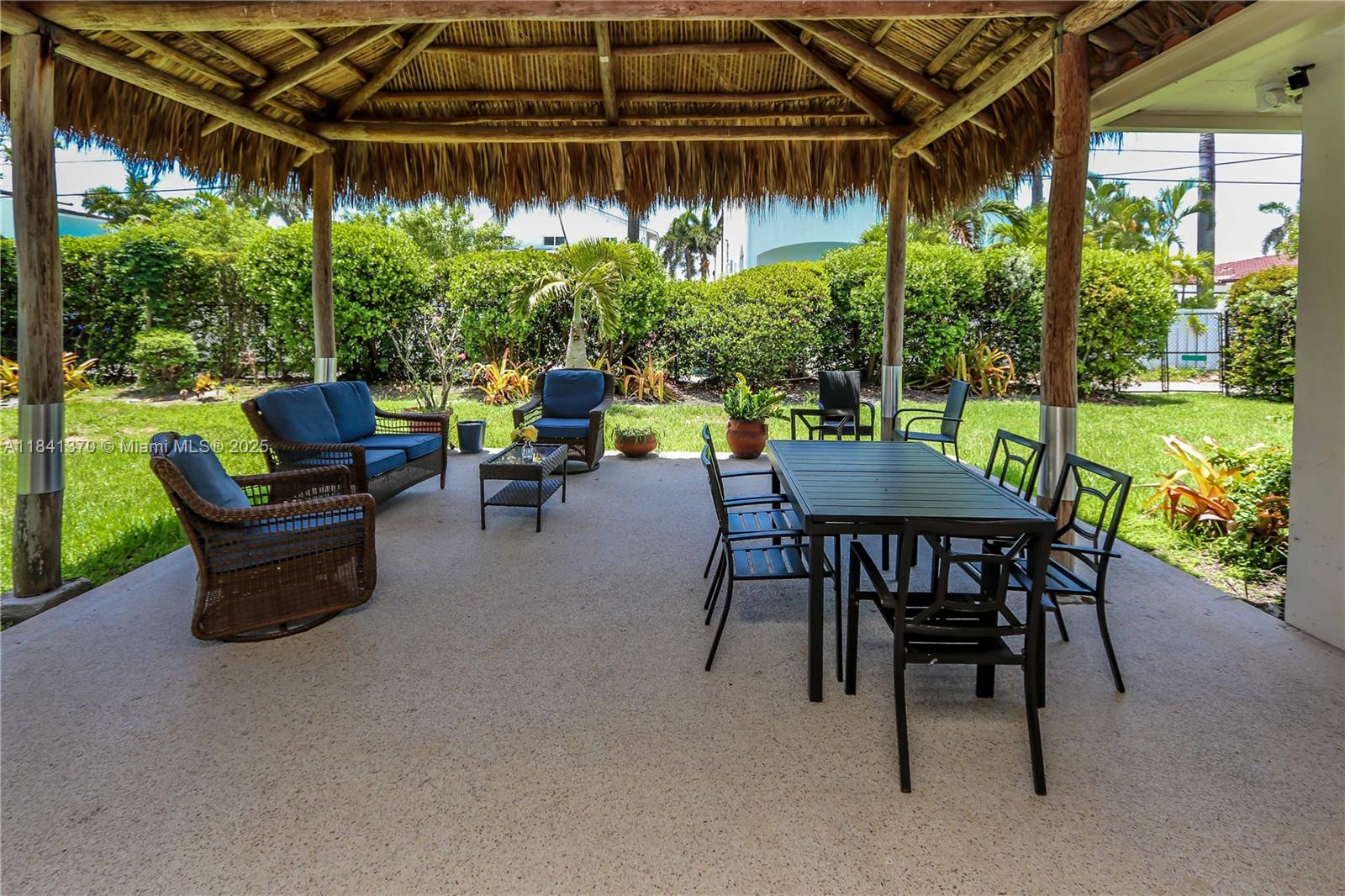 Hollywood, Florida, 33019, United States, 3 Bedrooms Bedrooms, ,3 BathroomsBathrooms,Residential,Active,1893232