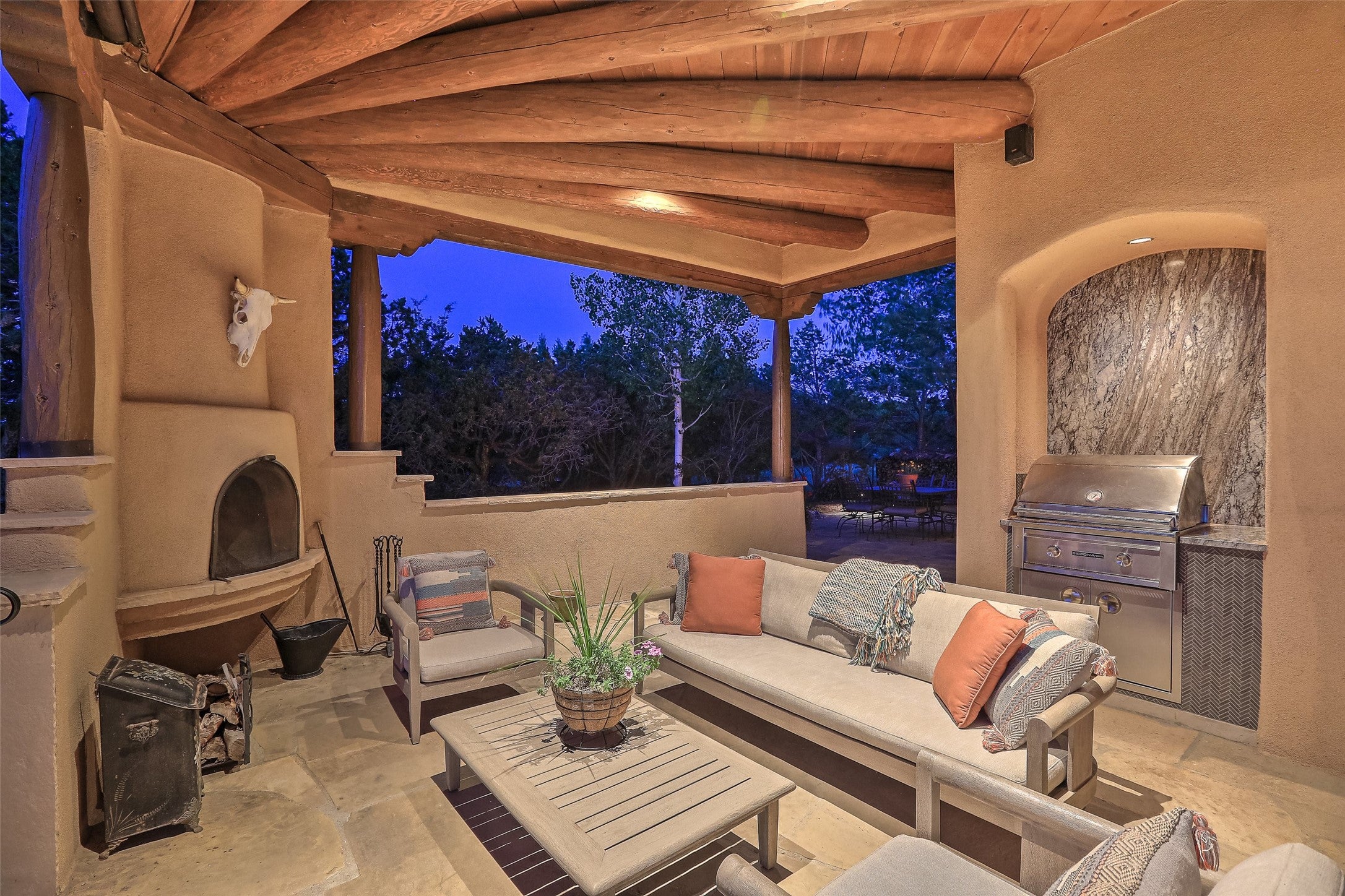 Santa Fe, New Mexico, 87506, United States, 3 Bedrooms Bedrooms, ,4 BathroomsBathrooms,Residential,Active,1880349