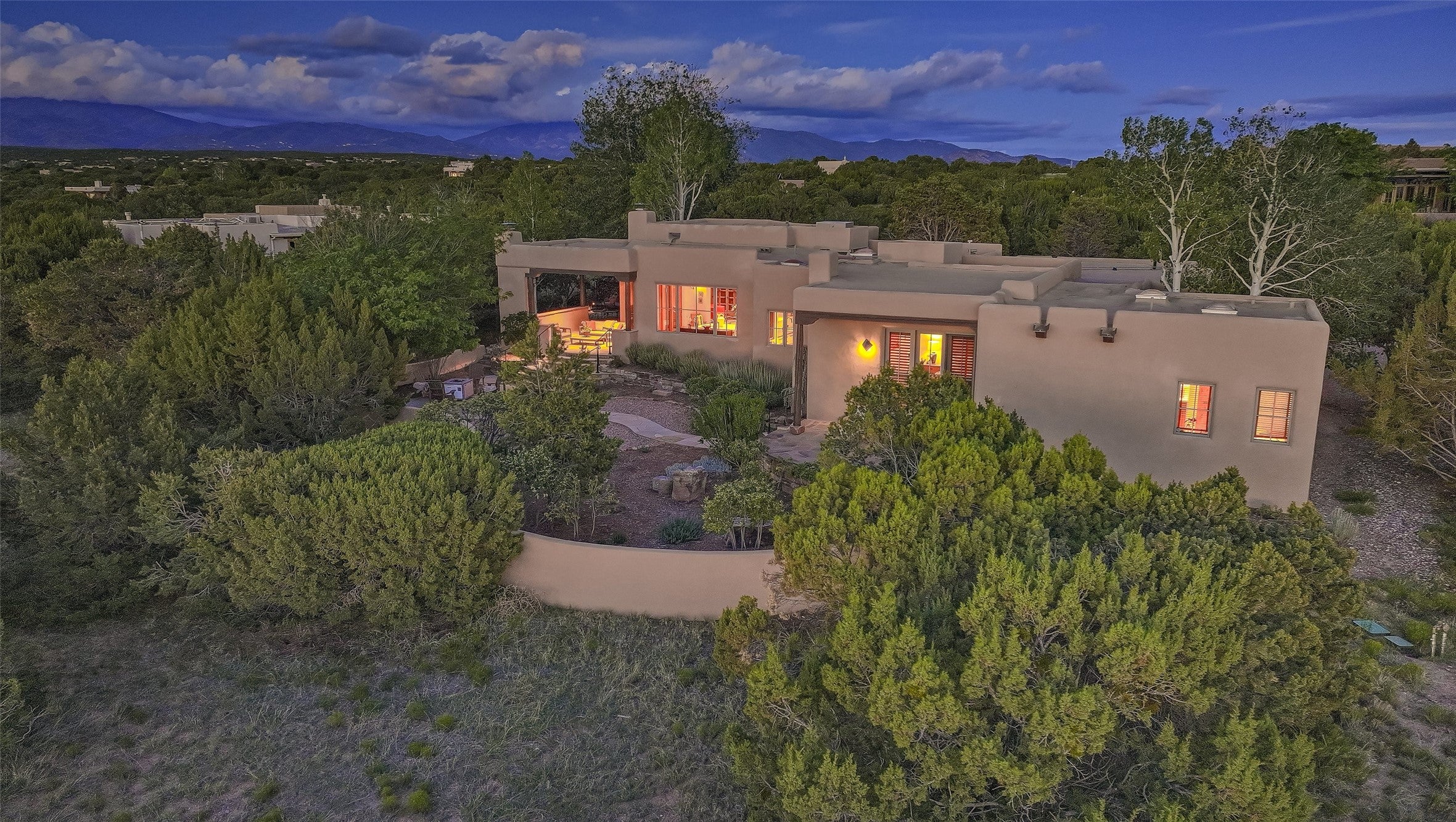 Santa Fe, New Mexico, 87506, United States, 3 Bedrooms Bedrooms, ,4 BathroomsBathrooms,Residential,Active,1880349