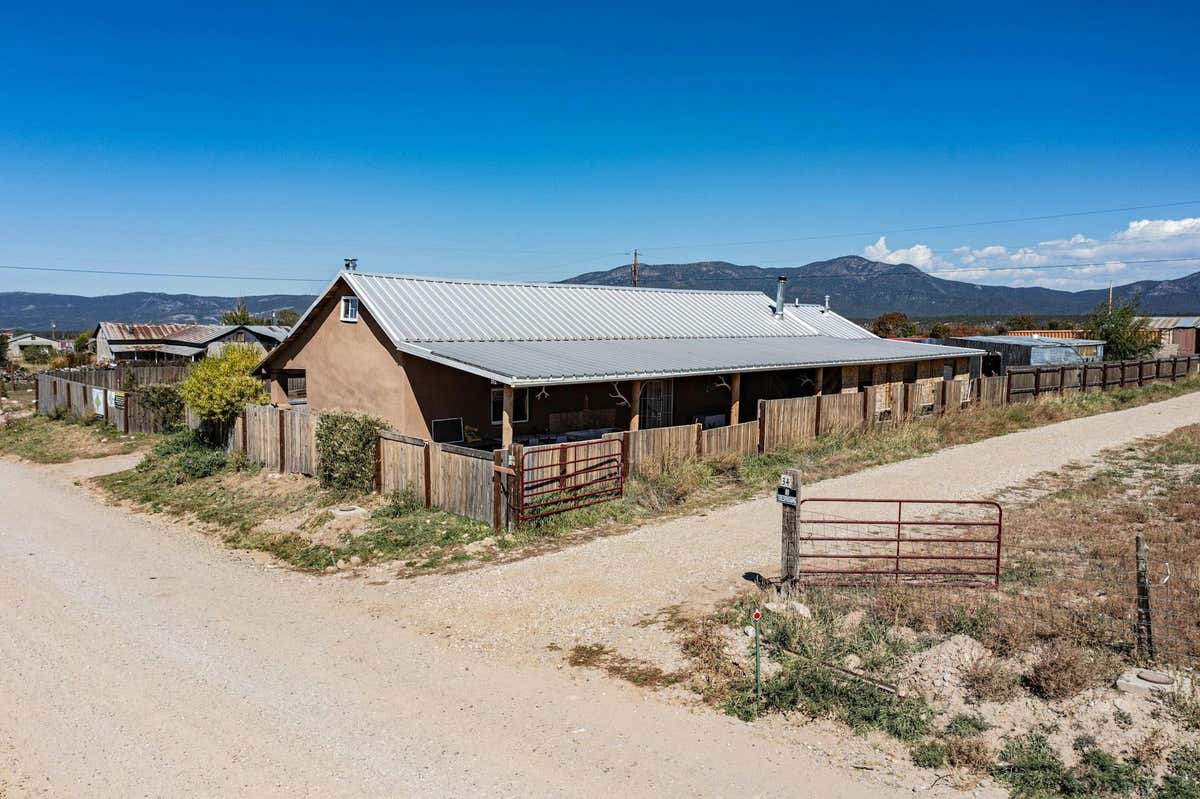 32 UPPER LLANO RD, LLANO, NM 87543, photo 1 of 54