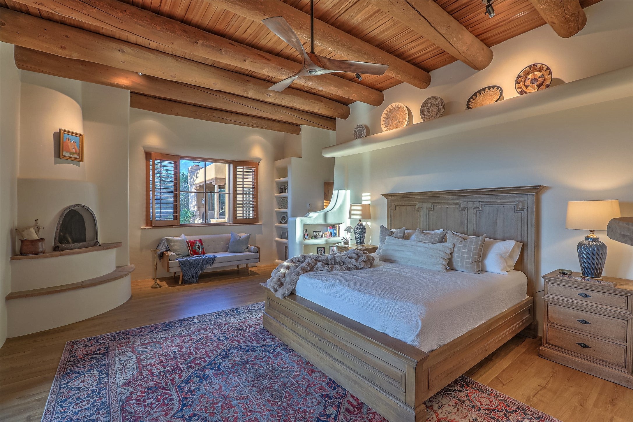 Santa Fe, New Mexico, 87506, United States, 3 Bedrooms Bedrooms, ,4 BathroomsBathrooms,Residential,Active,1880349