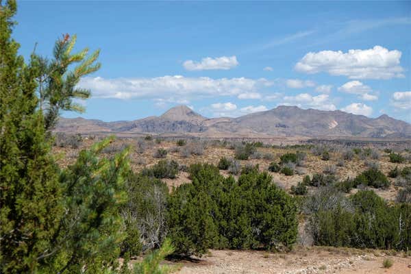 6038 HOOCHANEETSA PLZ S, COCHITI LAKE, NM 87083 - Image 1