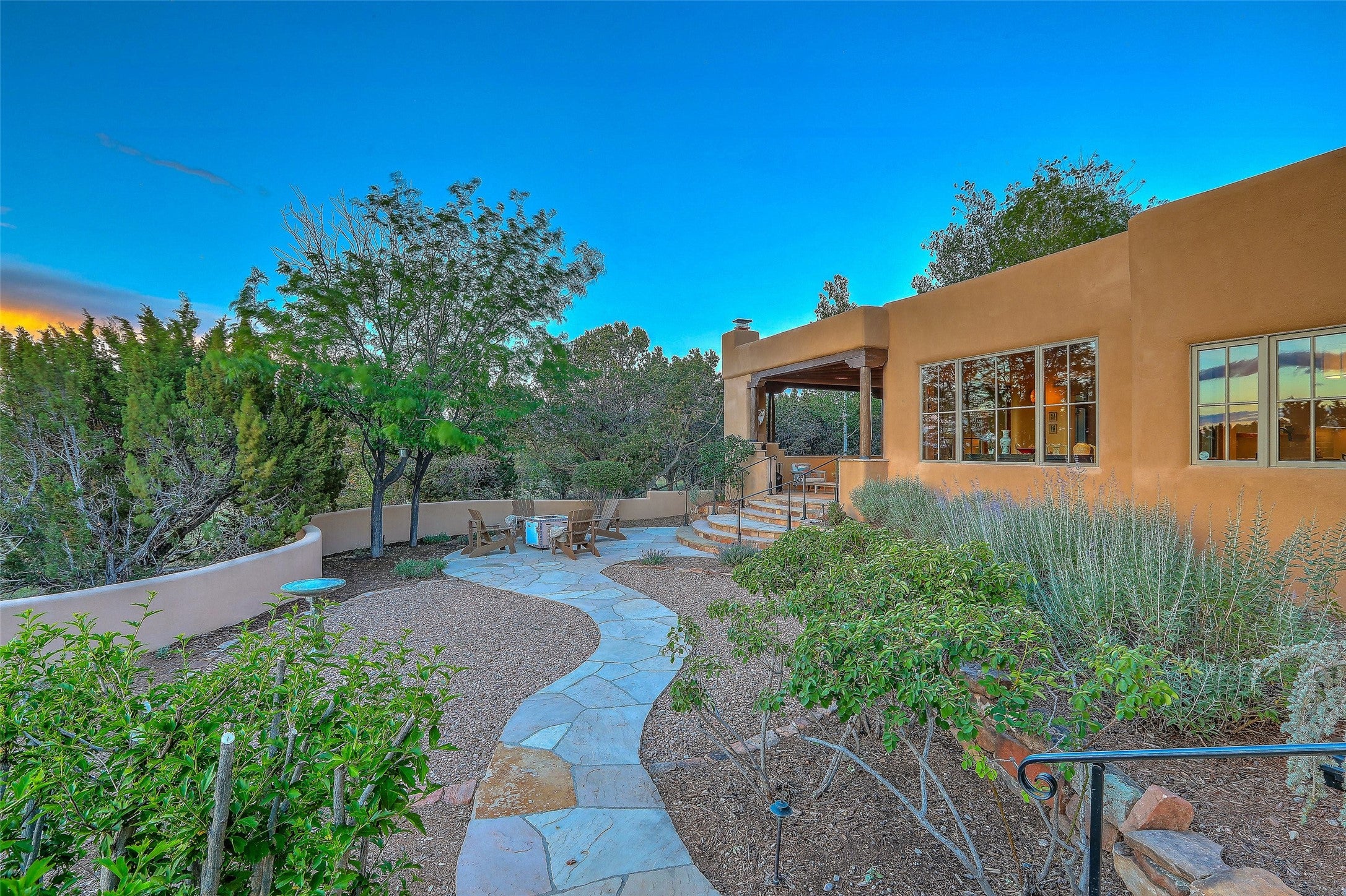 Santa Fe, New Mexico, 87506, United States, 3 Bedrooms Bedrooms, ,4 BathroomsBathrooms,Residential,Active,1880349