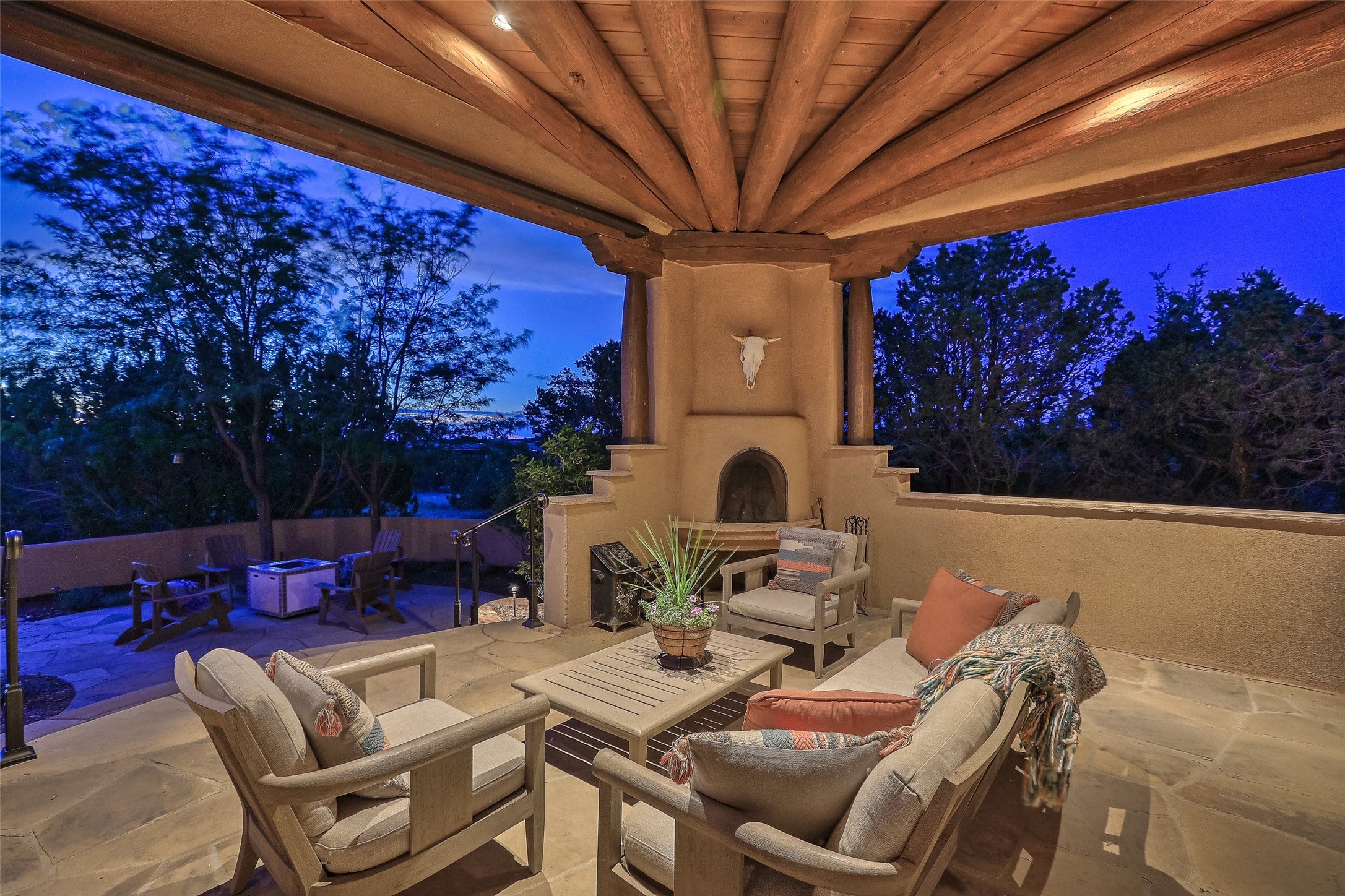 Santa Fe, New Mexico, 87506, United States, 3 Bedrooms Bedrooms, ,4 BathroomsBathrooms,Residential,Active,1880349