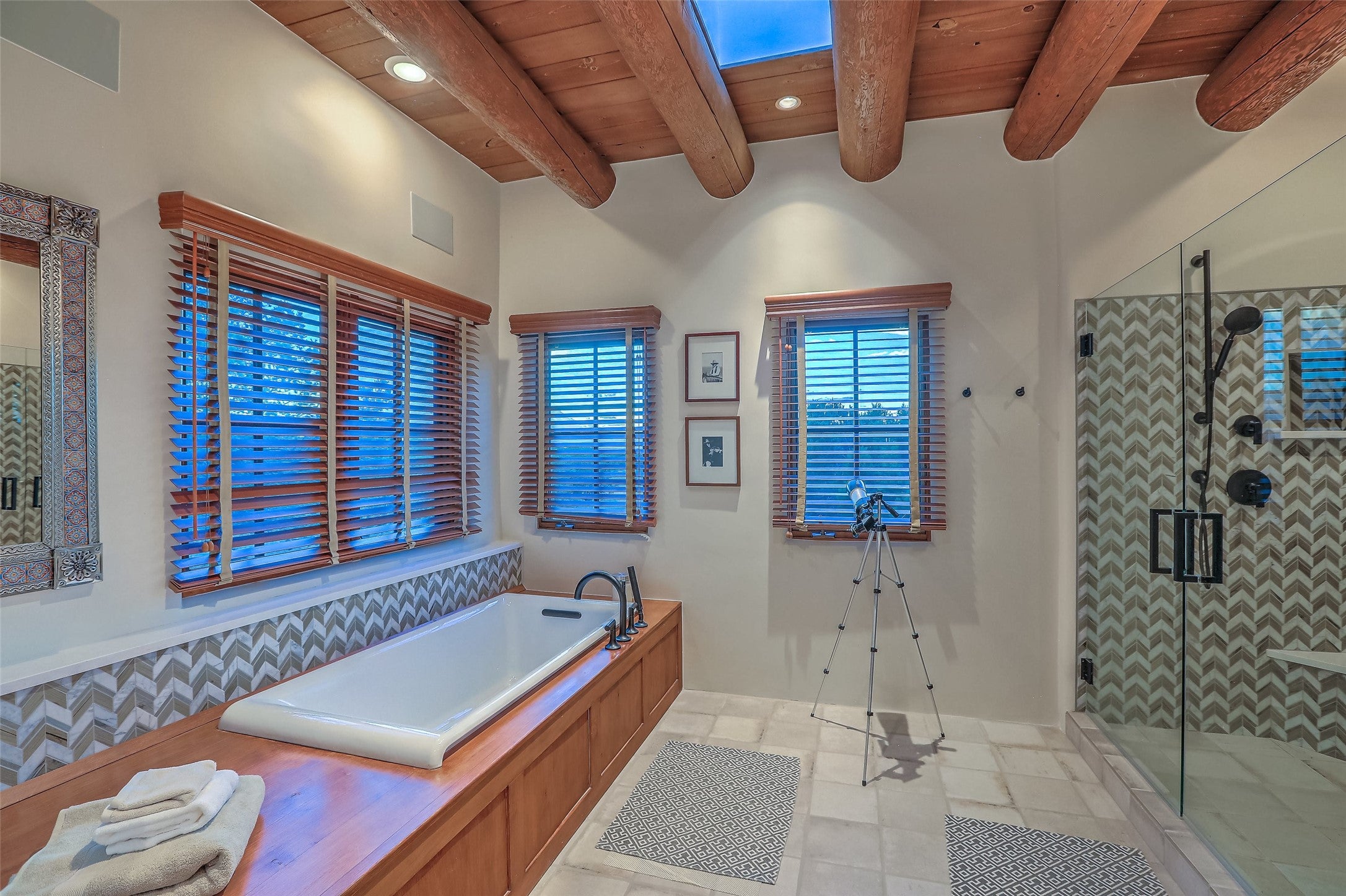 Santa Fe, New Mexico, 87506, United States, 3 Bedrooms Bedrooms, ,4 BathroomsBathrooms,Residential,Active,1880349