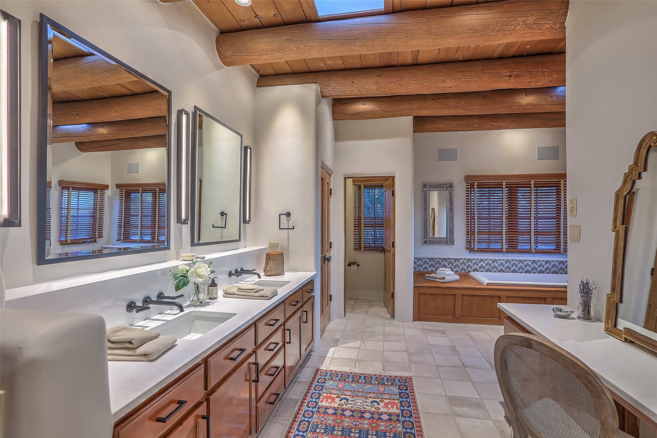 Santa Fe, New Mexico, 87506, United States, 3 Bedrooms Bedrooms, ,4 BathroomsBathrooms,Residential,Active,1880349