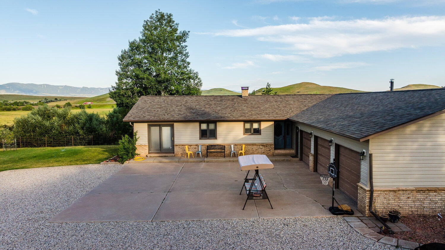 Sheridan, Wyoming, 82801, United States, 4 Bedrooms Bedrooms, ,3 BathroomsBathrooms,Residential,Active,1899913