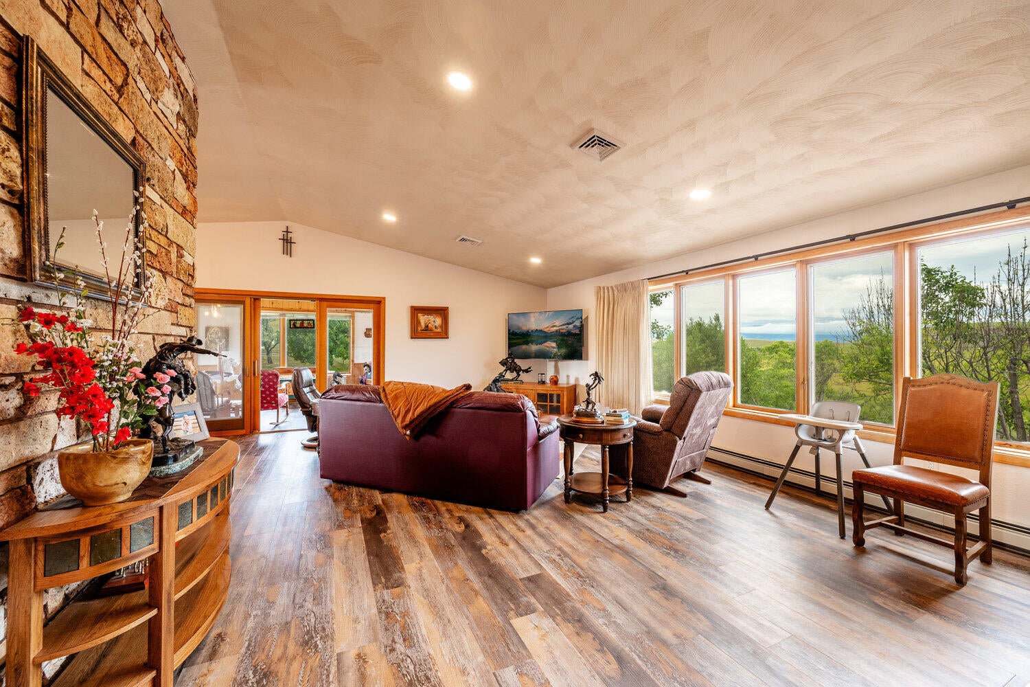 Sheridan, Wyoming, 82801, United States, 4 Bedrooms Bedrooms, ,3 BathroomsBathrooms,Residential,Active,1899913