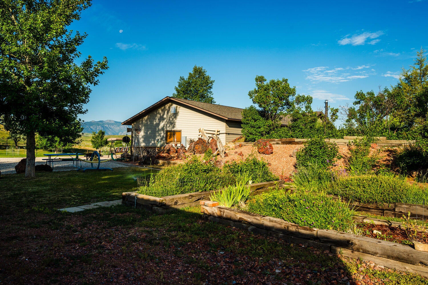 Sheridan, Wyoming, 82801, United States, 4 Bedrooms Bedrooms, ,3 BathroomsBathrooms,Residential,Active,1899913