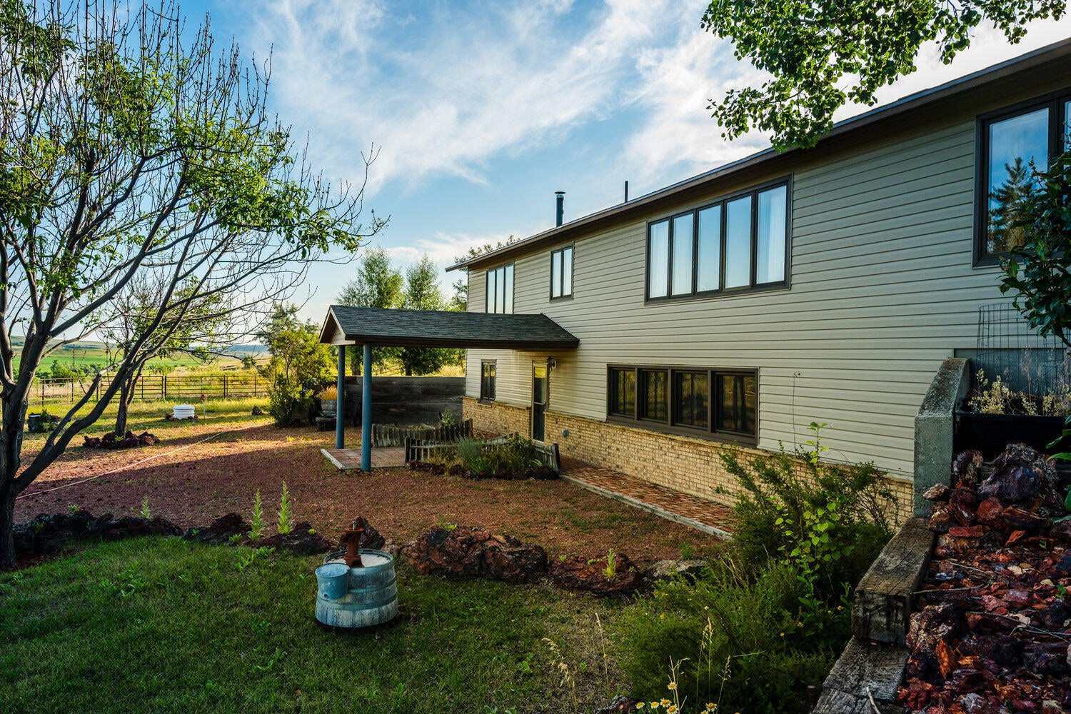 Sheridan, Wyoming, 82801, United States, 4 Bedrooms Bedrooms, ,3 BathroomsBathrooms,Residential,Active,1899913
