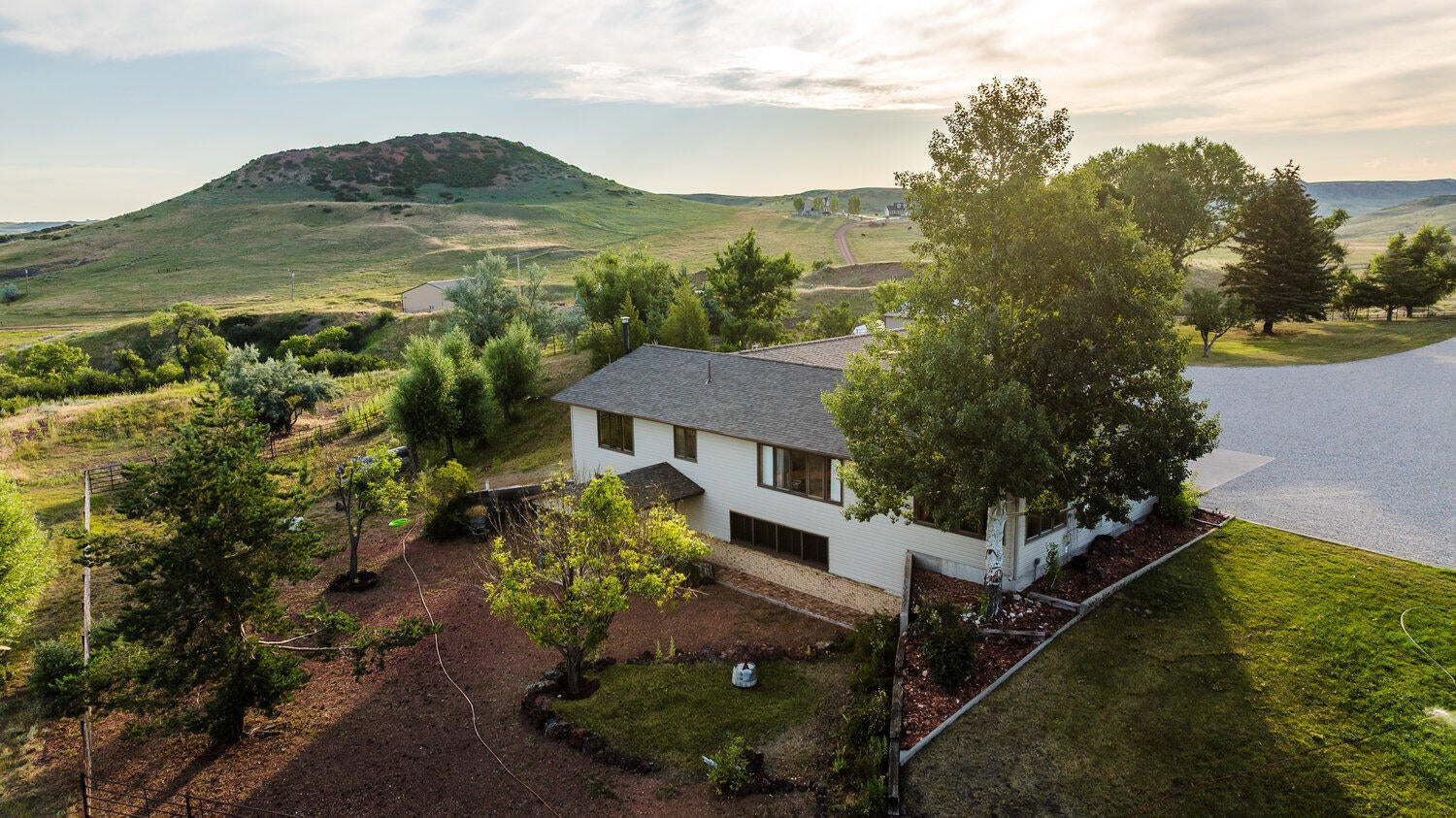 Sheridan, Wyoming, 82801, United States, 4 Bedrooms Bedrooms, ,3 BathroomsBathrooms,Residential,Active,1899913