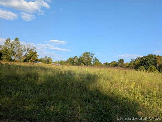 3048 E LAURA LN, SCOTTSBURG, IN 47170, photo 2 of 13