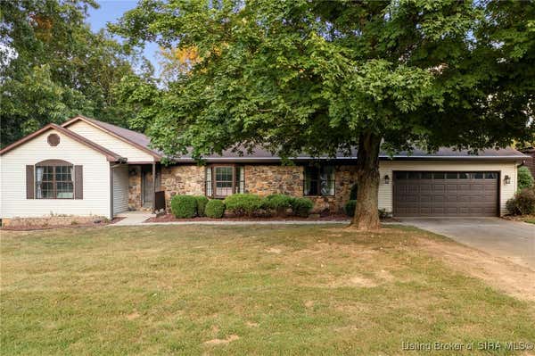 5512 BRIARHILL DR, FLOYDS KNOBS, IN 47119, photo 3 of 64