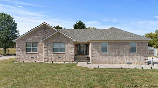 1058 EMERALD DR, SCOTTSBURG, IN 47170 - Image 1