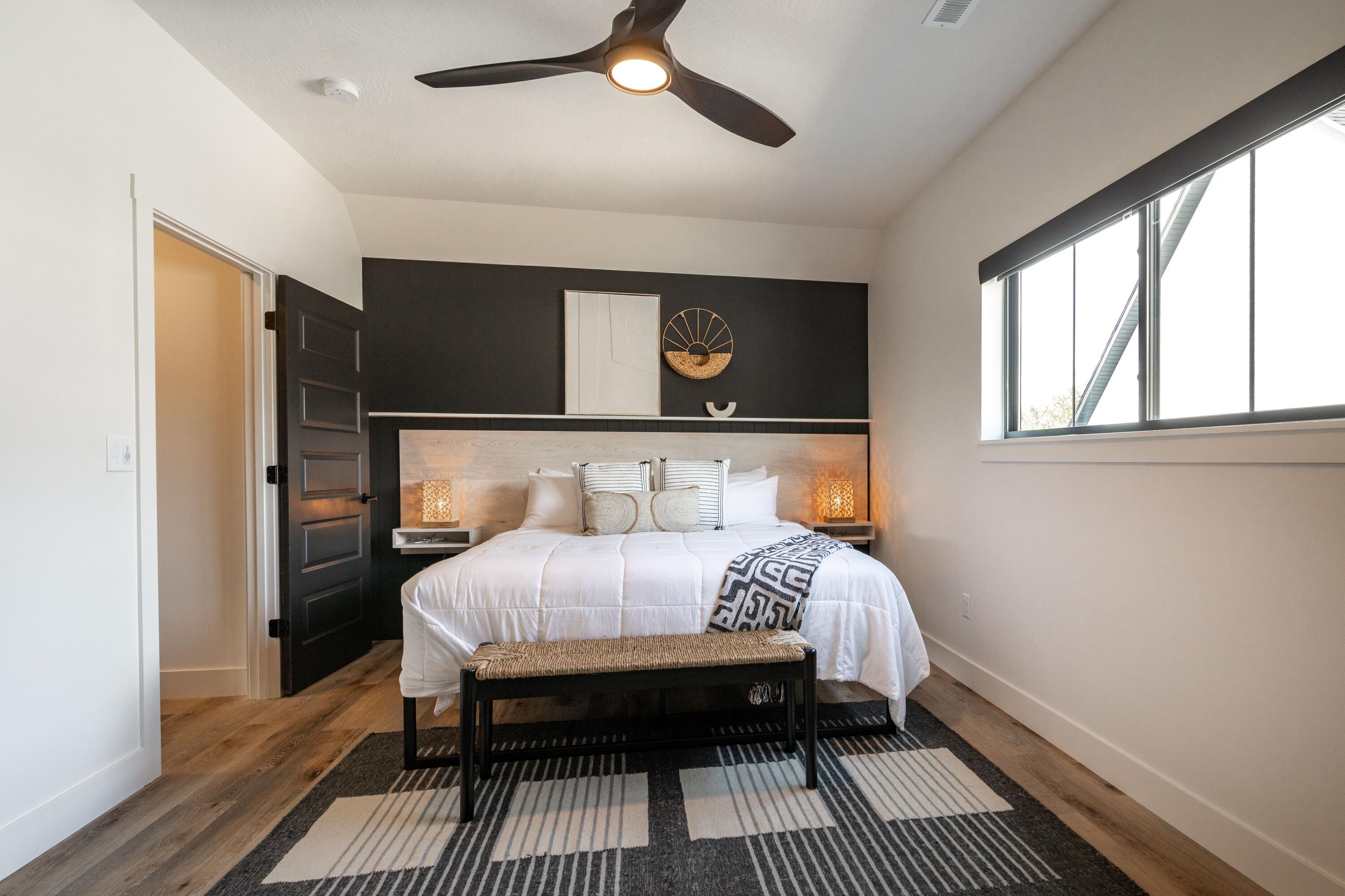 Hollister, Missouri, 65672, United States, 7 Bedrooms Bedrooms, ,7 BathroomsBathrooms,Residential,Active,1944046