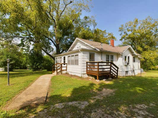 1020 SYCAMORE ST, CABOOL, MO 65689, photo 3 of 25