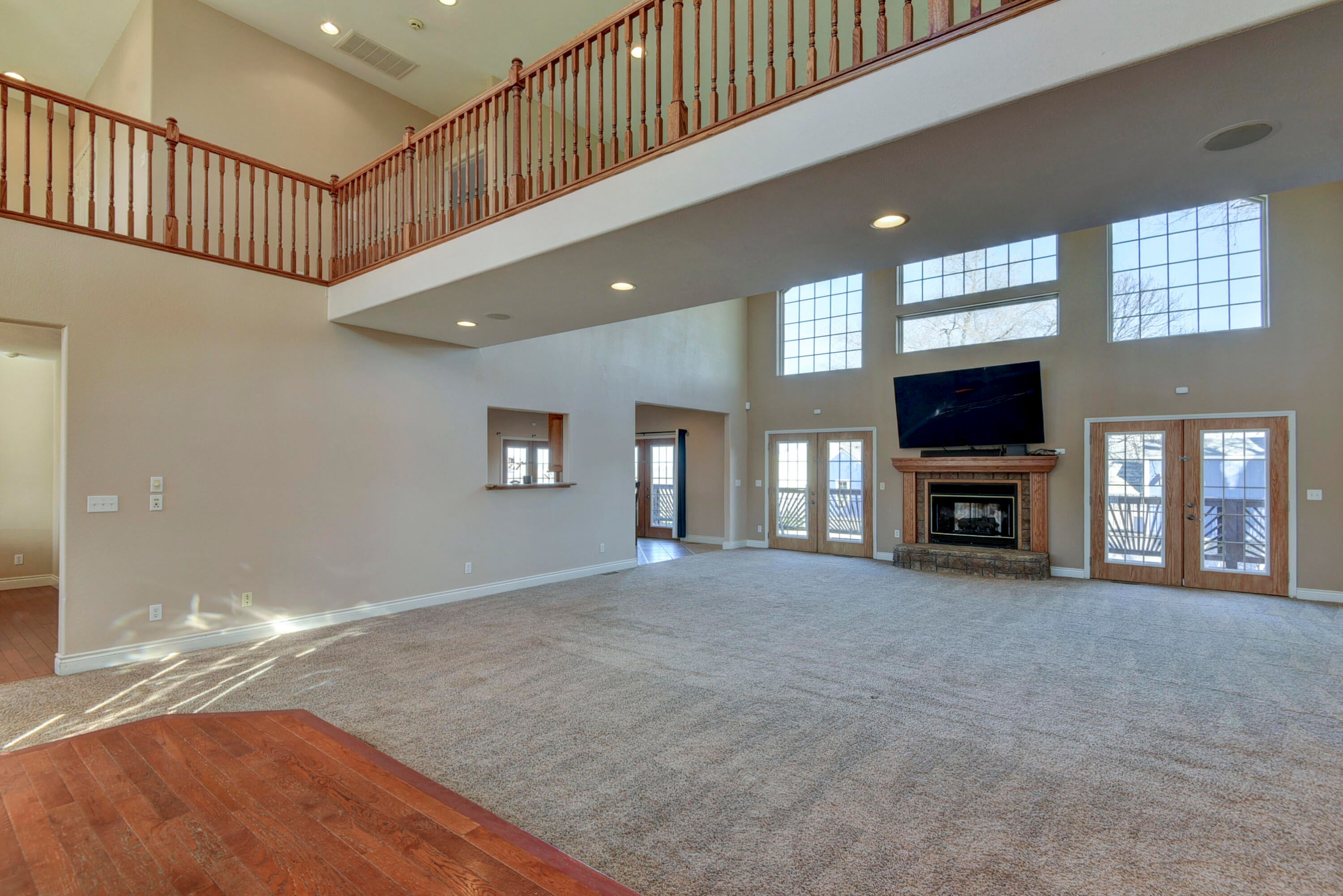 Reeds Spring, Missouri, 65737, United States, 8 Bedrooms Bedrooms, ,6 BathroomsBathrooms,Residential,Active,2010156