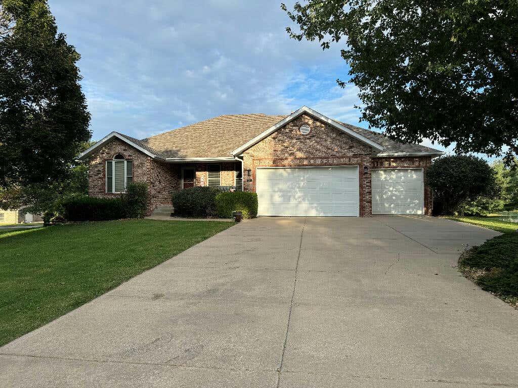 240 OAK TREE LN, OZARK, MO 65721, photo 1 of 45