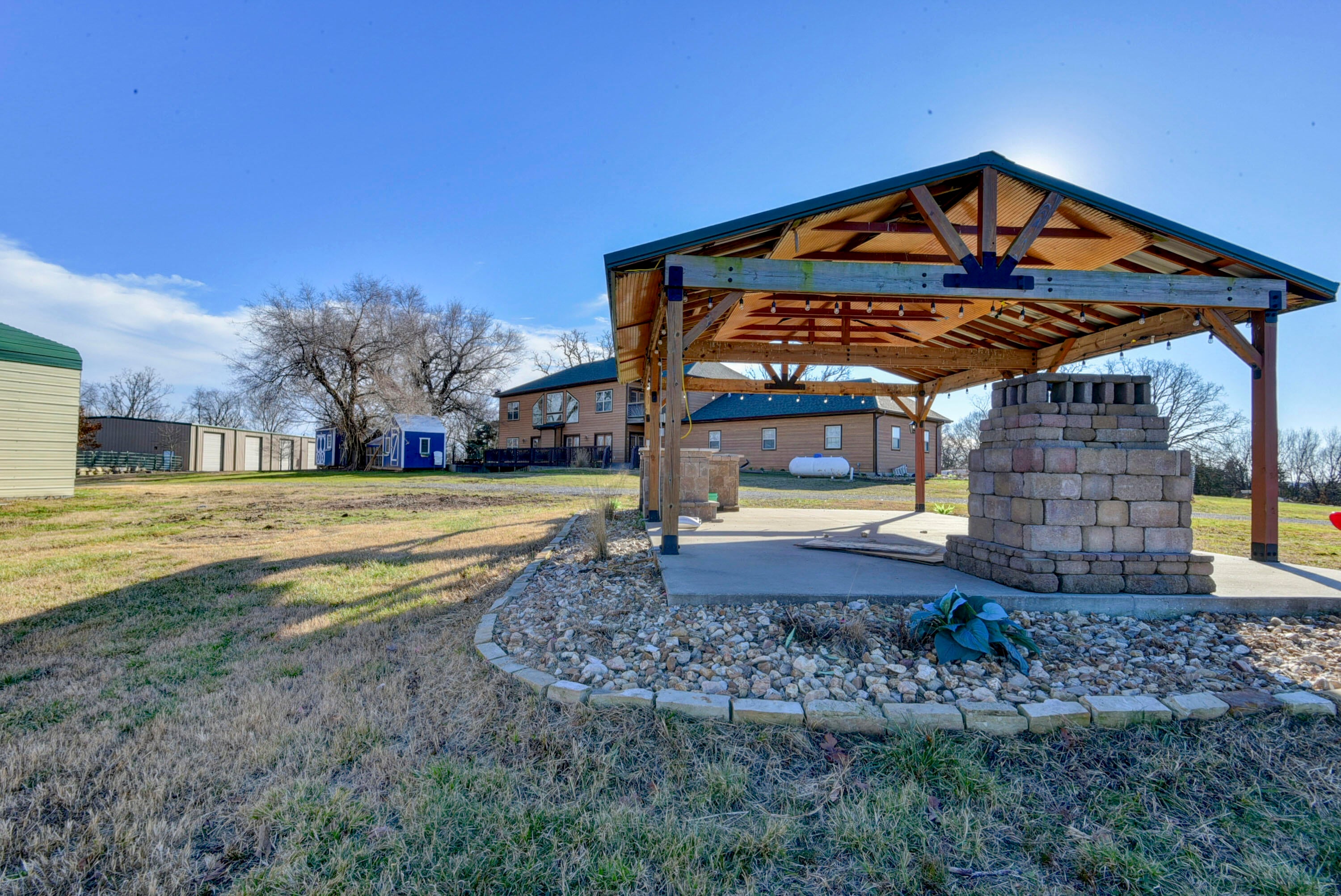 Reeds Spring, Missouri, 65737, United States, 8 Bedrooms Bedrooms, ,6 BathroomsBathrooms,Residential,Active,2010156