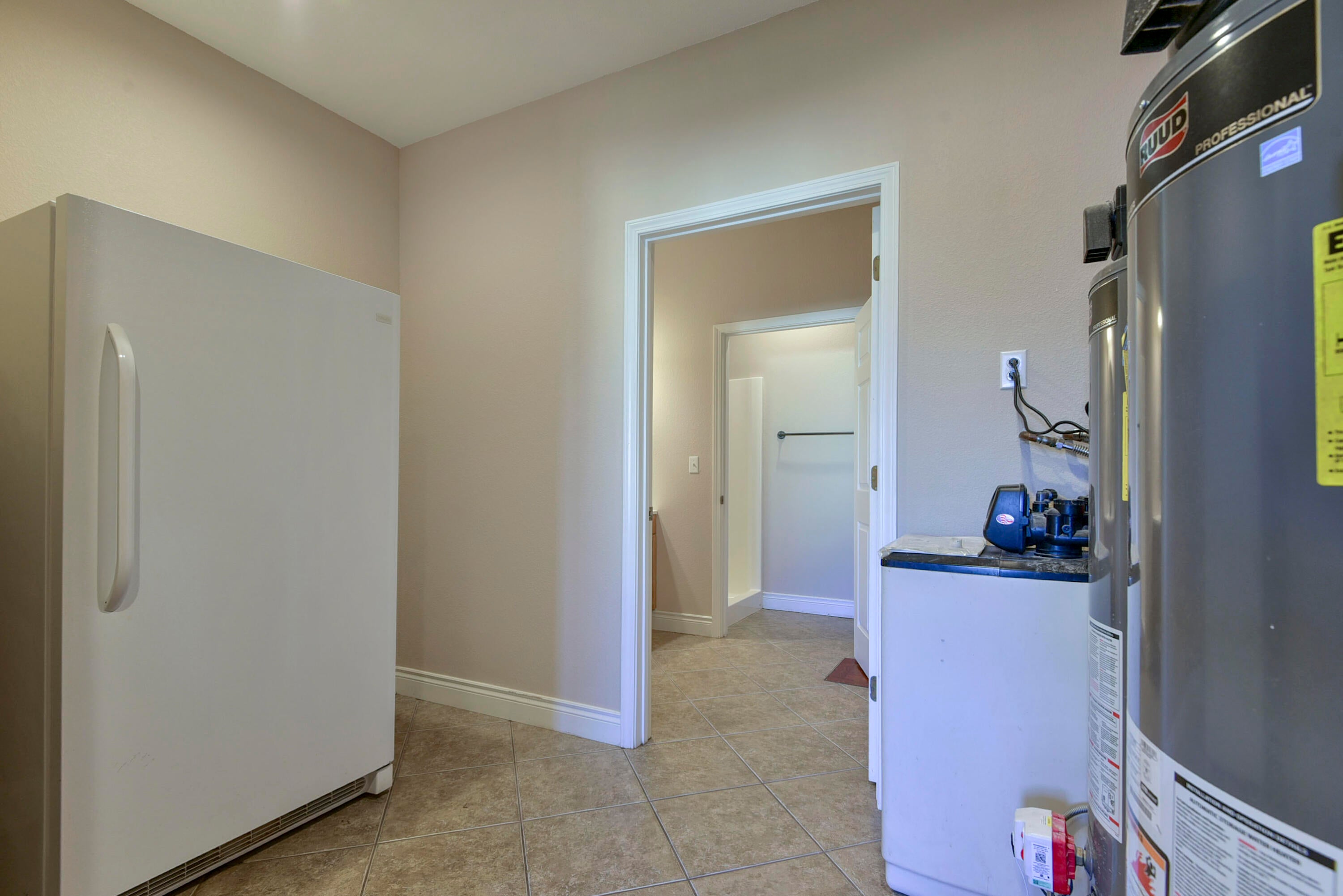 Reeds Spring, Missouri, 65737, United States, 8 Bedrooms Bedrooms, ,6 BathroomsBathrooms,Residential,Active,2010156