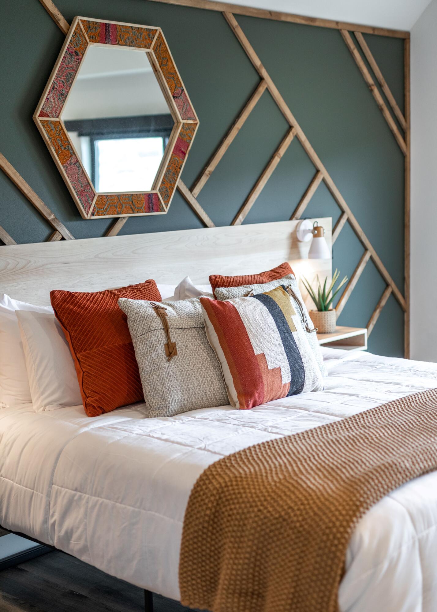 Hollister, Missouri, 65672, United States, 7 Bedrooms Bedrooms, ,7 BathroomsBathrooms,Residential,Active,1944046