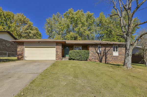 1923 E VALLEY WATER MILL RD, SPRINGFIELD, MO 65803 - Image 1