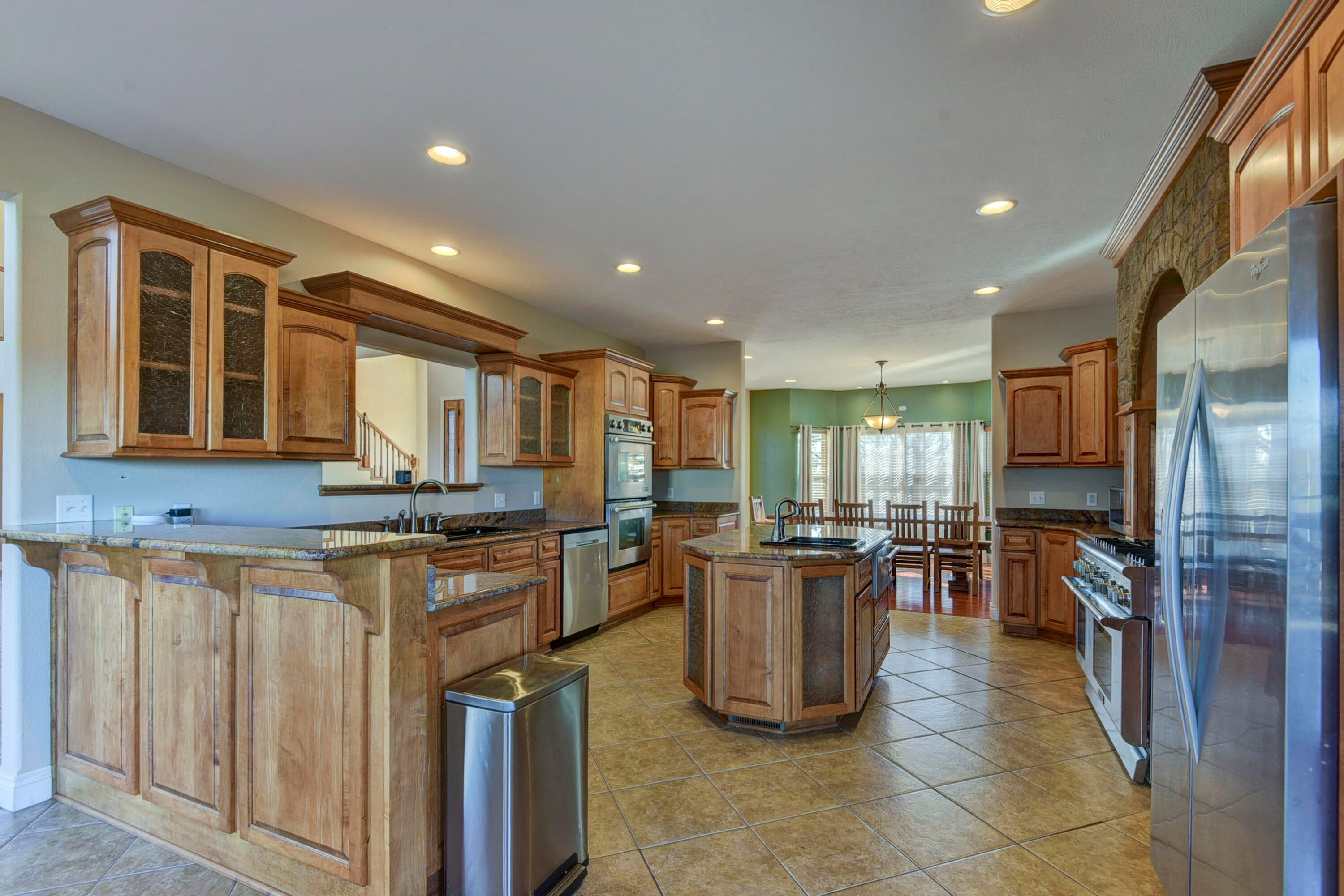 Reeds Spring, Missouri, 65737, United States, 8 Bedrooms Bedrooms, ,6 BathroomsBathrooms,Residential,Active,2010156