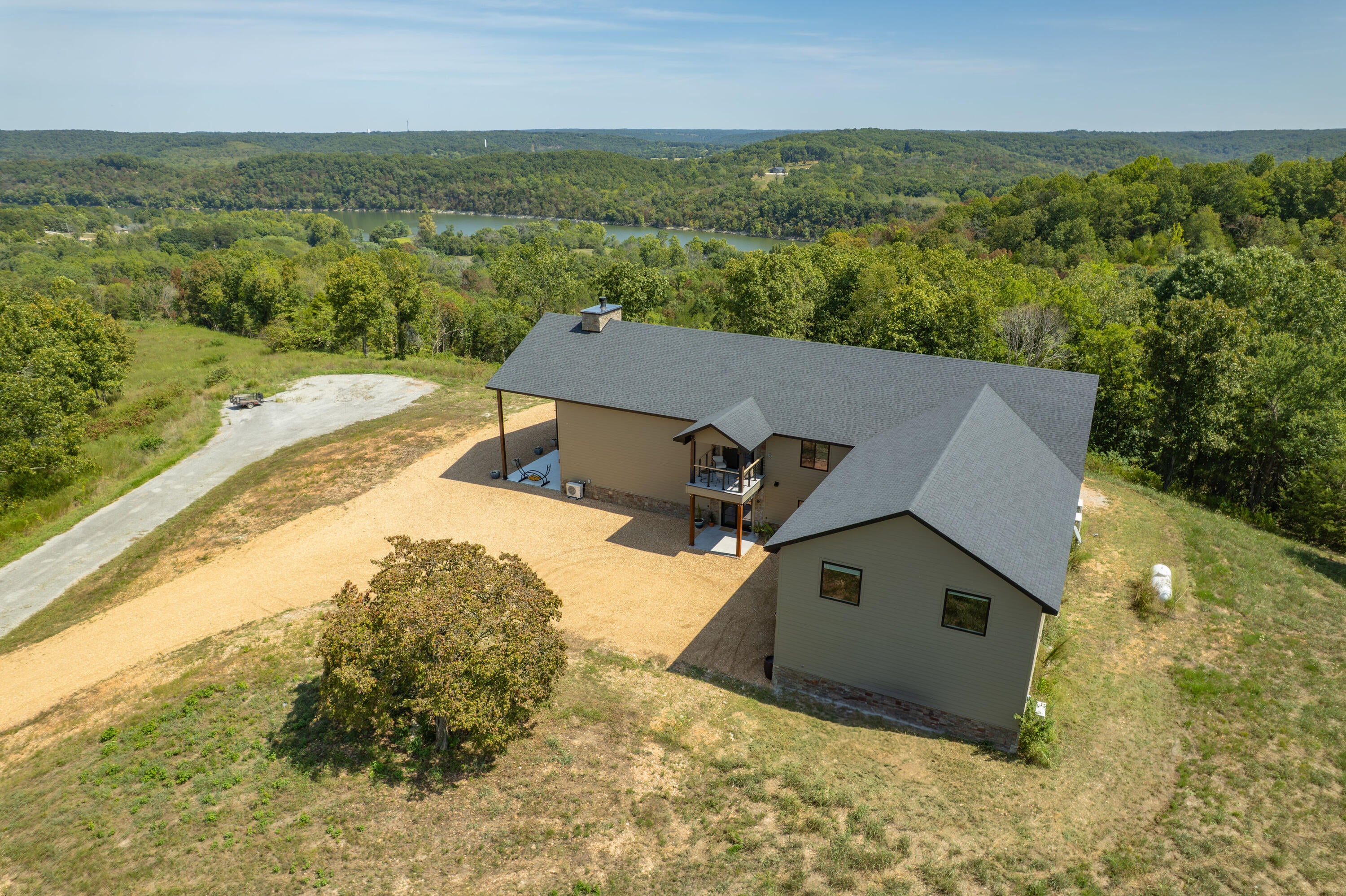 Cape Fair, Missouri, 65624, United States, 3 Bedrooms Bedrooms, ,4 BathroomsBathrooms,Residential,Active,1944074