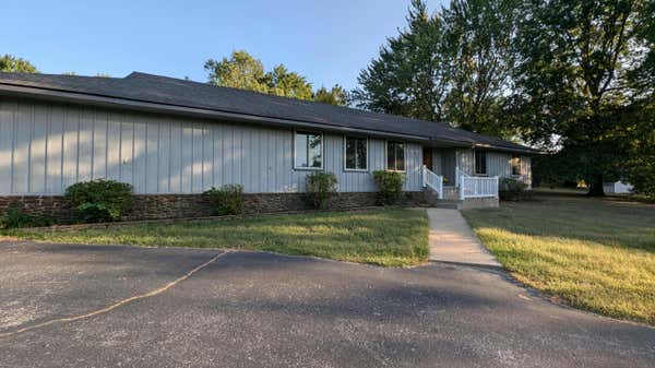 627 OAK GROVE AVE, MONETT, MO 65708 - Image 1