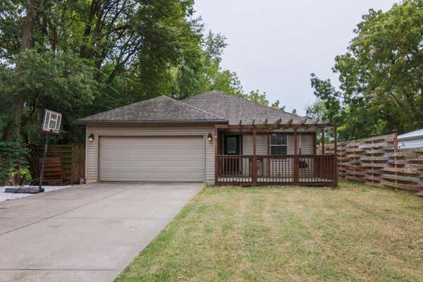 3020 W CHESTNUT ST, SPRINGFIELD, MO 65803 - Image 1