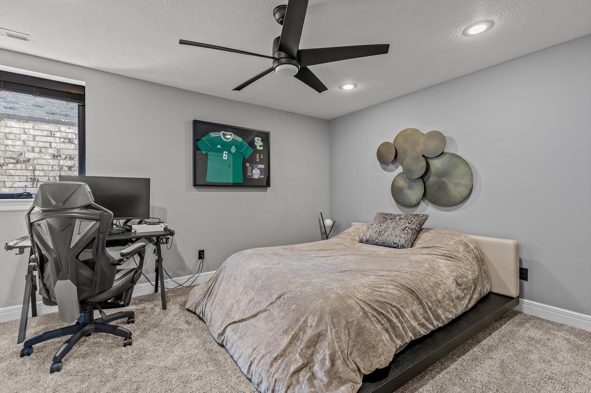 Ozark, Missouri, 65721, United States, 6 Bedrooms Bedrooms, ,5 BathroomsBathrooms,Residential,Active,2007313