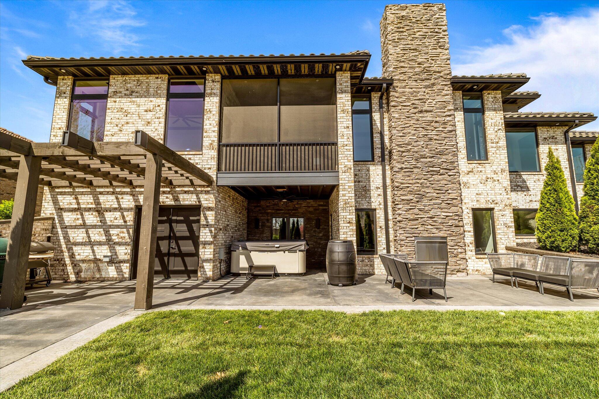 Ozark, Missouri, 65721, United States, 6 Bedrooms Bedrooms, ,5 BathroomsBathrooms,Residential,Active,2007313